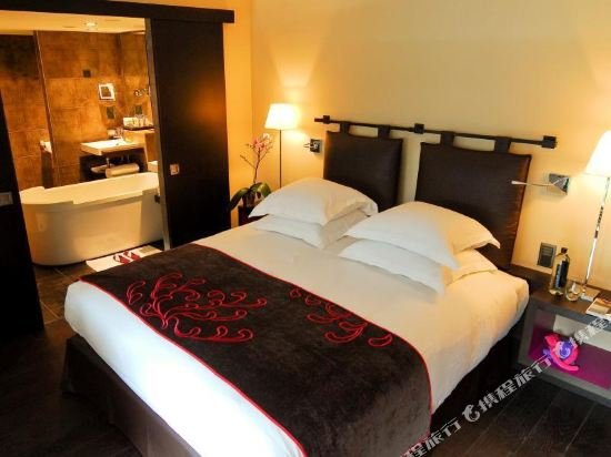 Фото Eastwest Hotel