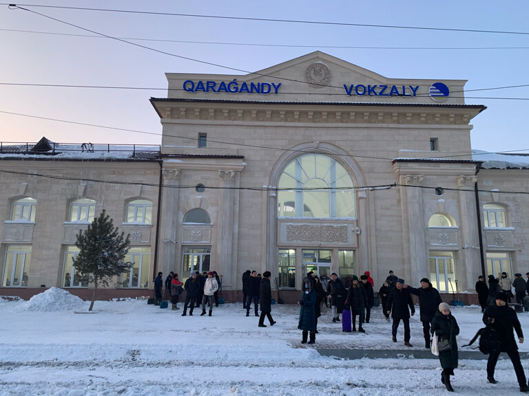 Жазылымсыз және регистрациясыз секс ешкіні қорада сиқтырды