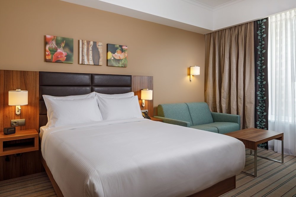 Фото Hilton Garden Inn Wiener Neustadt