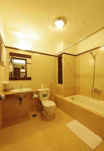 Фото Ngan Ha Hotel