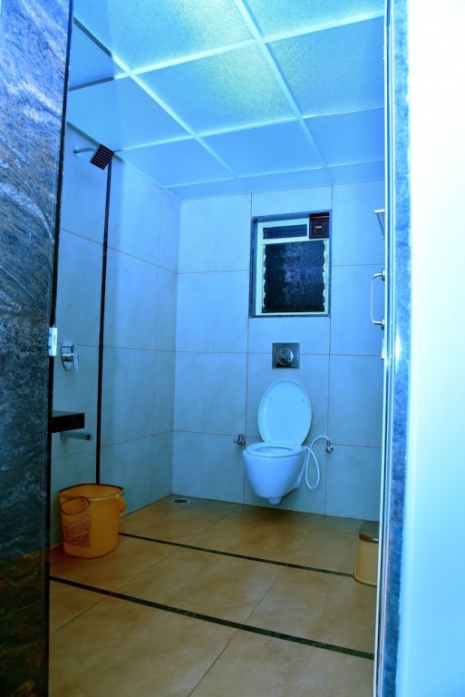 Фото Hotel Sadhana Executive