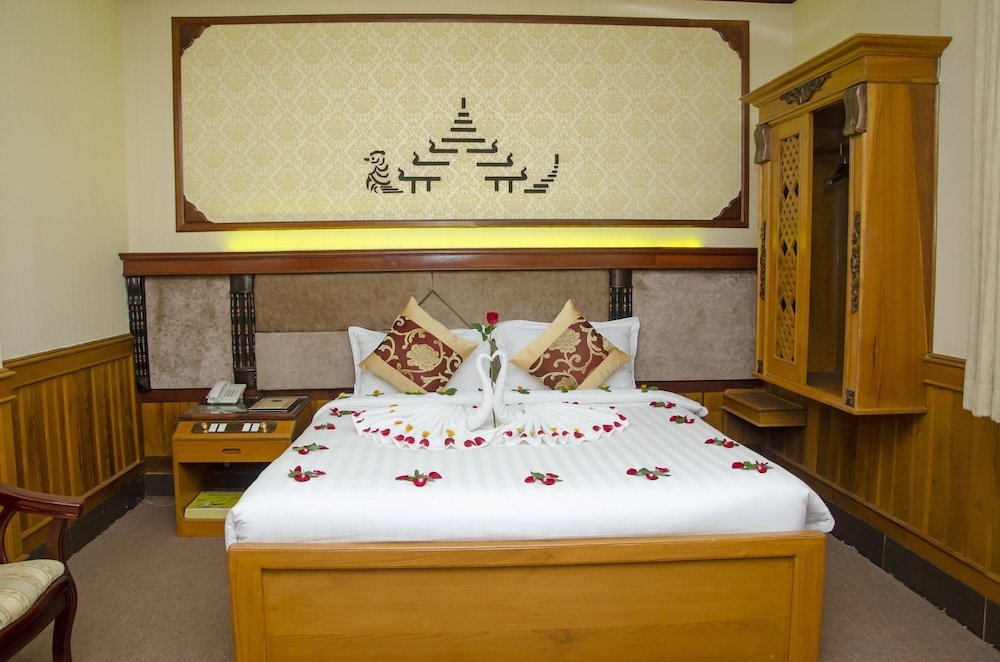 Фото Palace Hotel