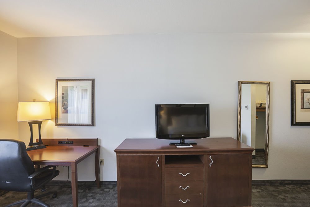 Фото Country Inn & Suites by Radisson, Lewisville, Tx