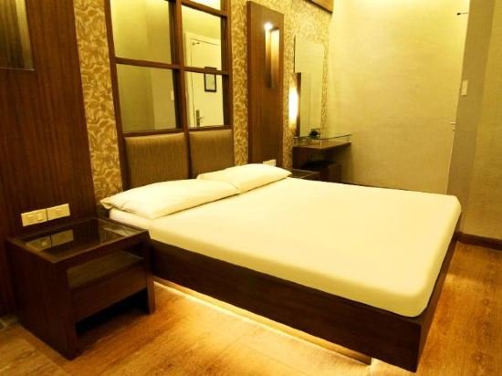 Фото Victoria Court Gil Puyat