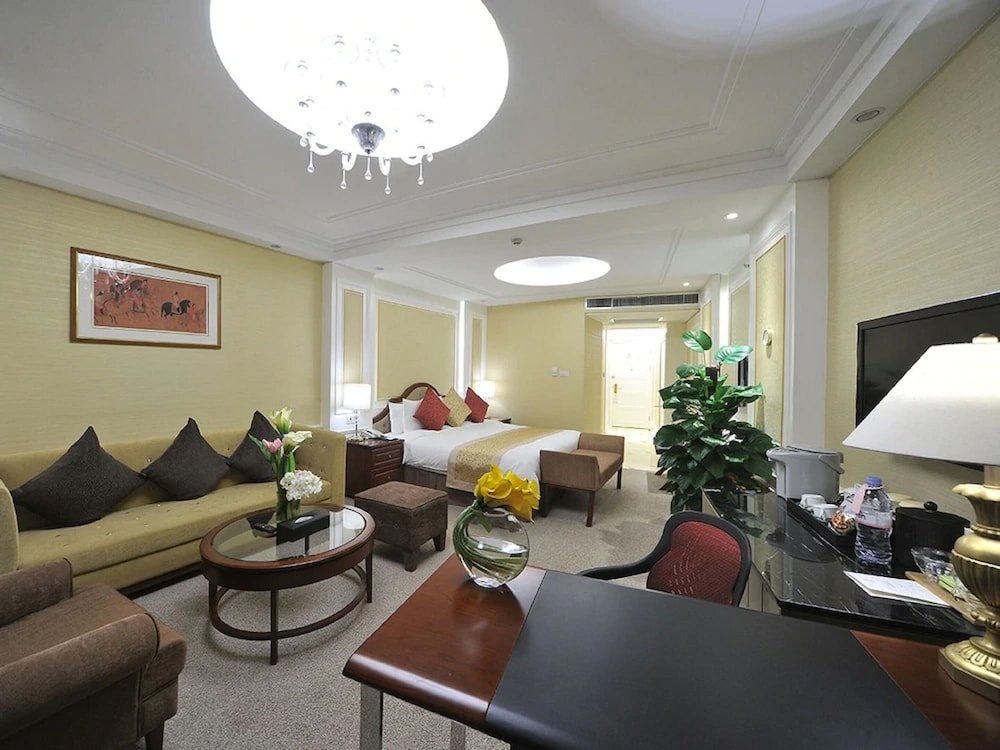 Фото Central Hotel Shanghai