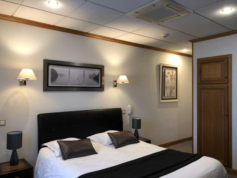 Фото Hôtel Porte Mars Reims Gare Centre