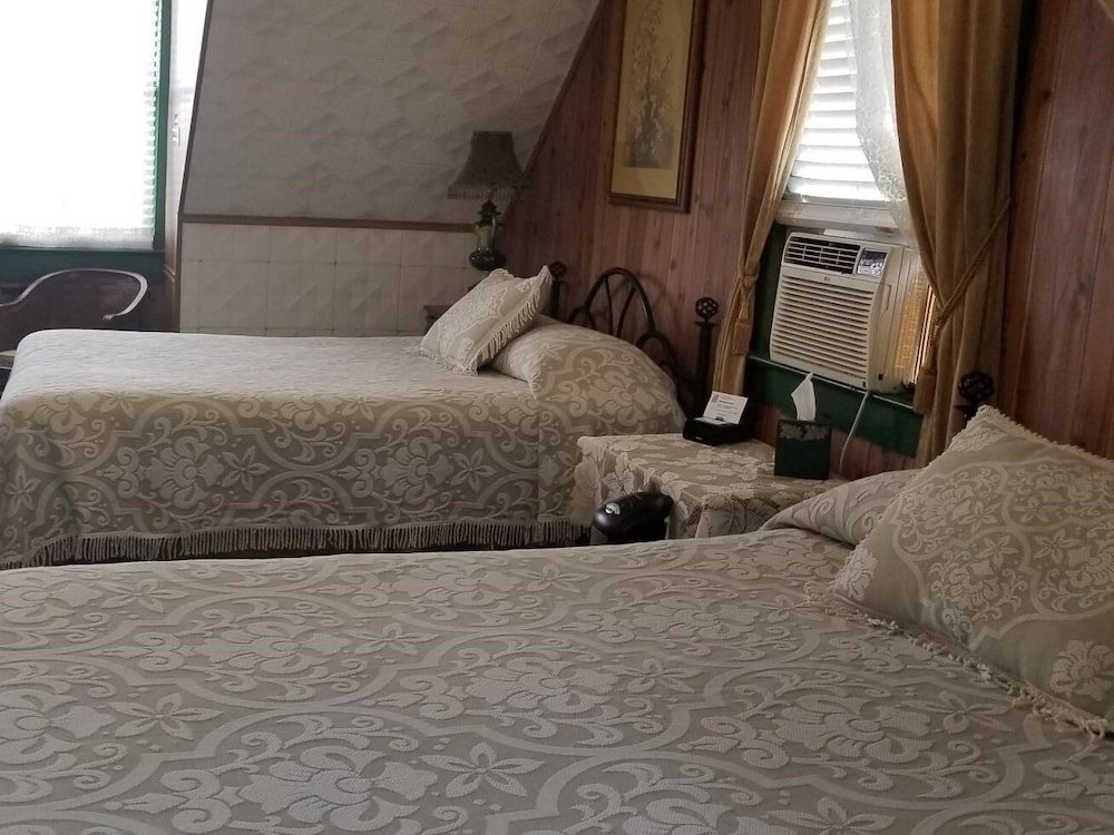 Фото Lost Bayou Guesthouse