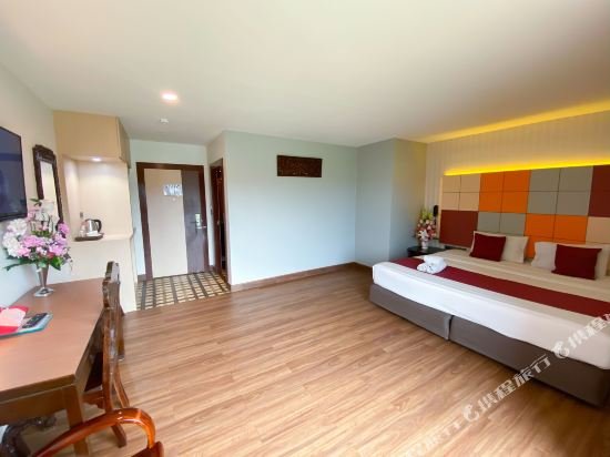 Фото East Inn 15 Hotel Rayong