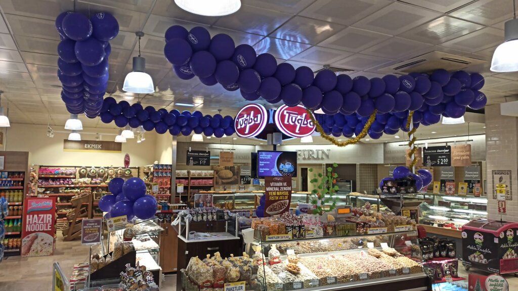 Nuts, snacks, dried fruits Tugba Nuts, Didim, photo