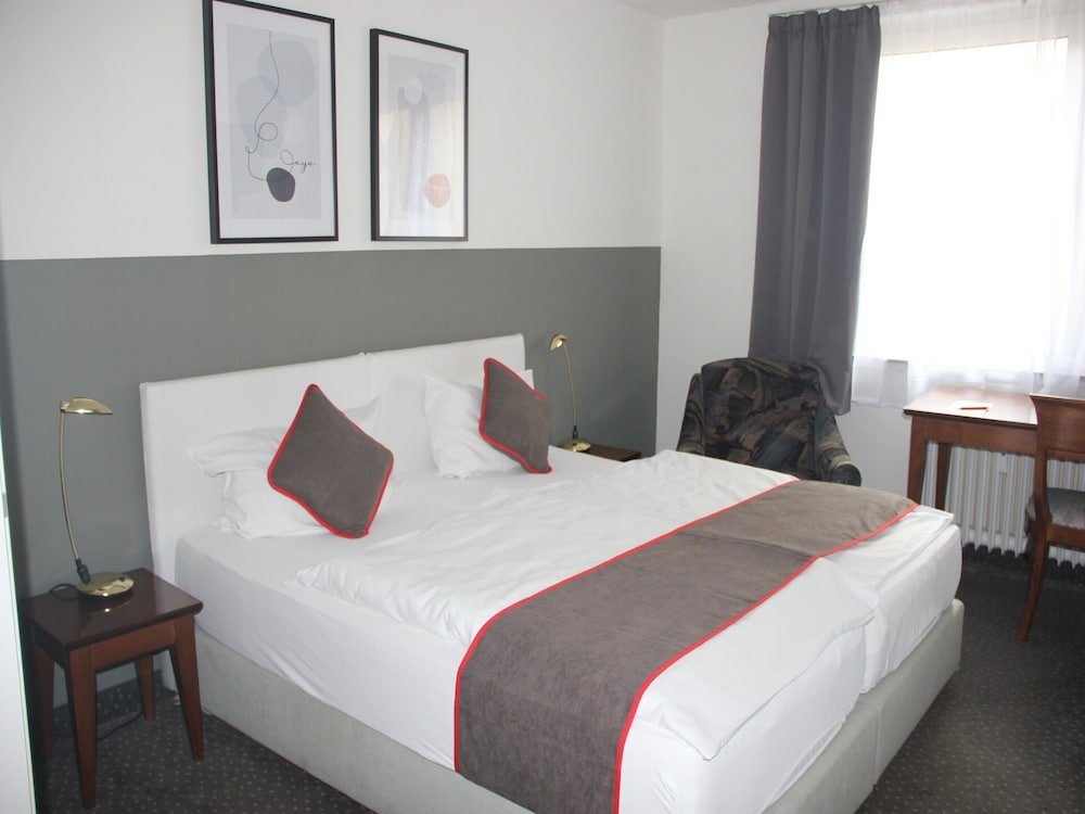 Фото Hotel Enger Hof