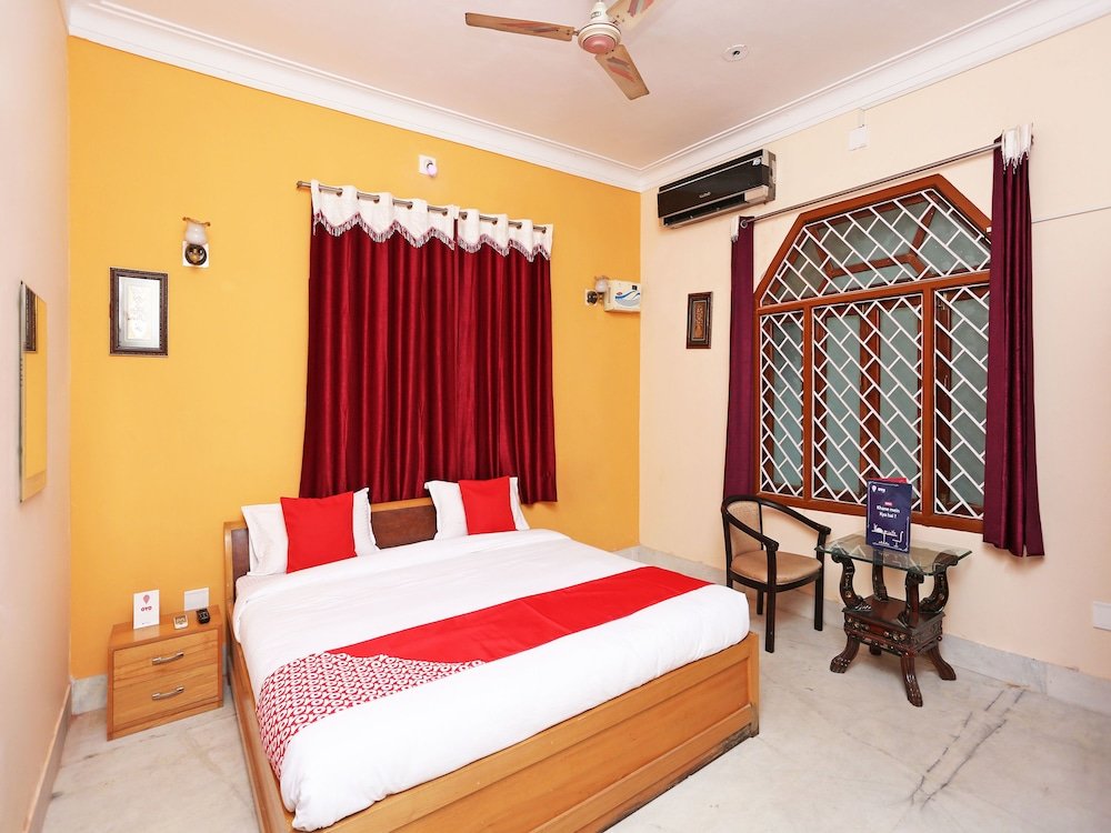 Фото Oyo 10510 Nayapalli