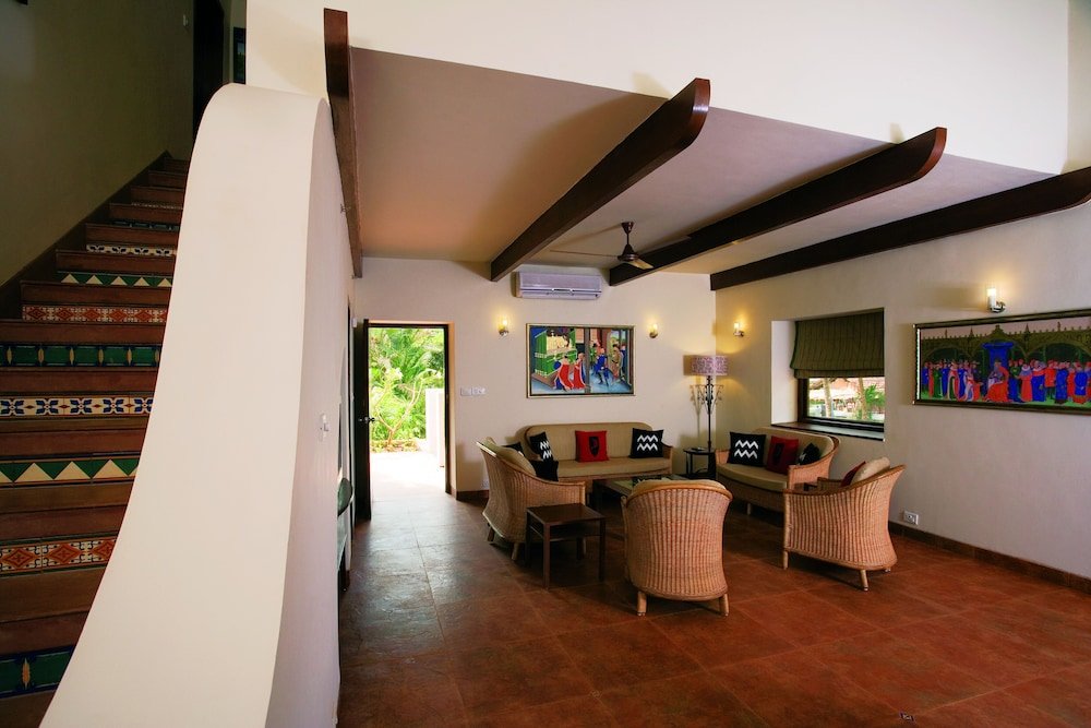 Фото Lemon Tree Amarante Beach Resort, Goa