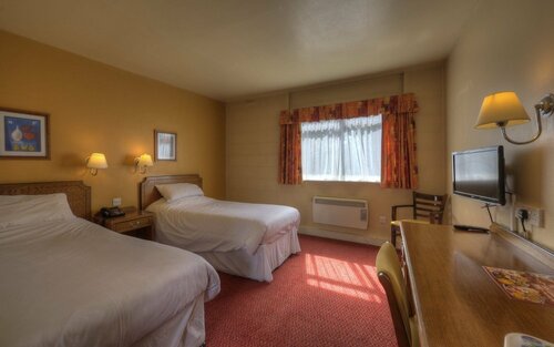 Гостиница The Longshoot Hotel by Greene King Inns в Хинкли
