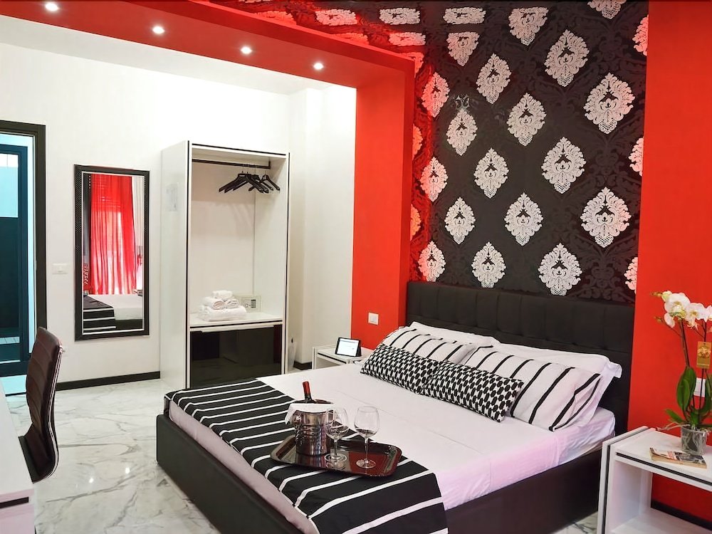 Фото Black & White G&g