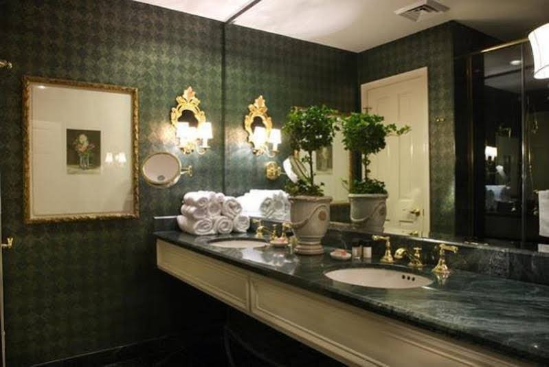 Фото Bienville House