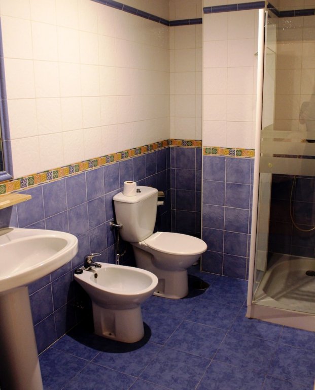 Фото Hostal Intercentro