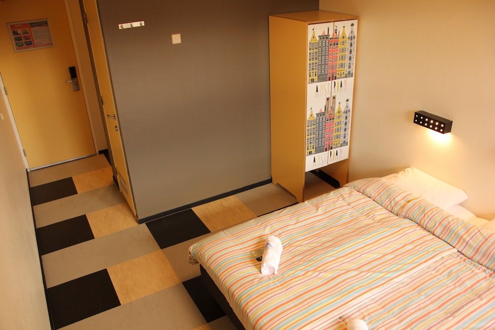 Фото Stayokay Amsterdam Vondelpark - Hostel