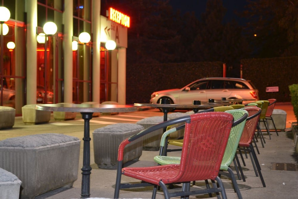 Фото отеля 3