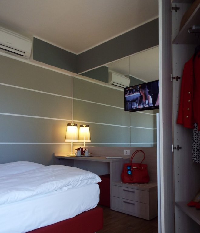 Фото Hotel Imperial S