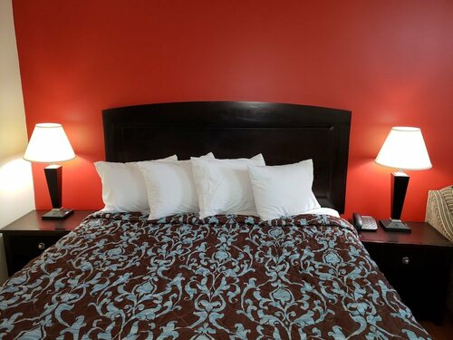 Гостиница Kenora Motel в Виндзоре