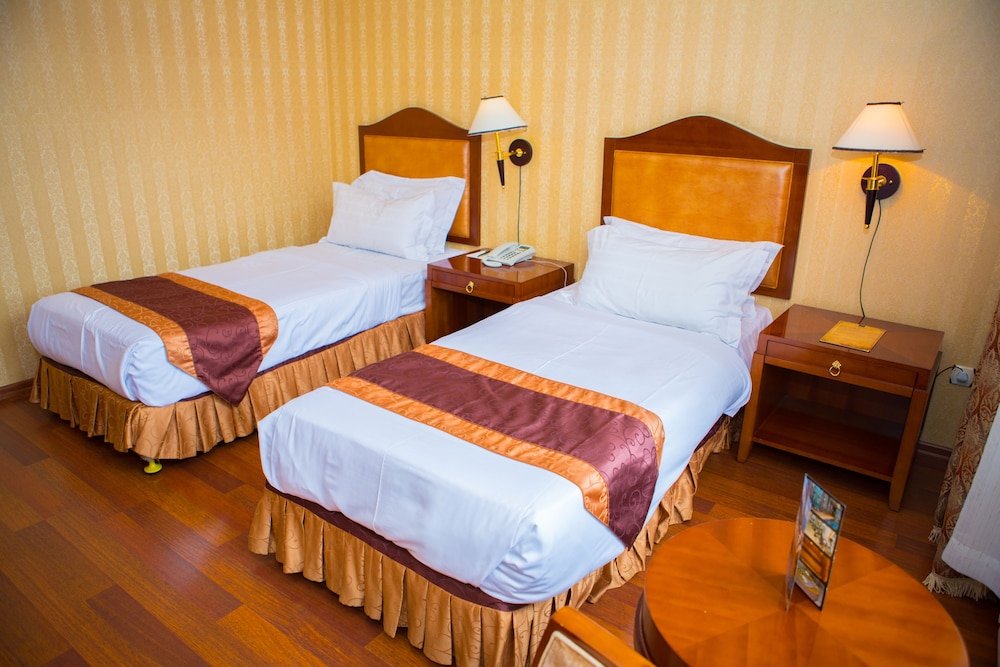 Фото Sheki Palace Hotel