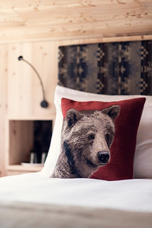 Фото Conrad's Mountain Lodge - Sport Equipment included