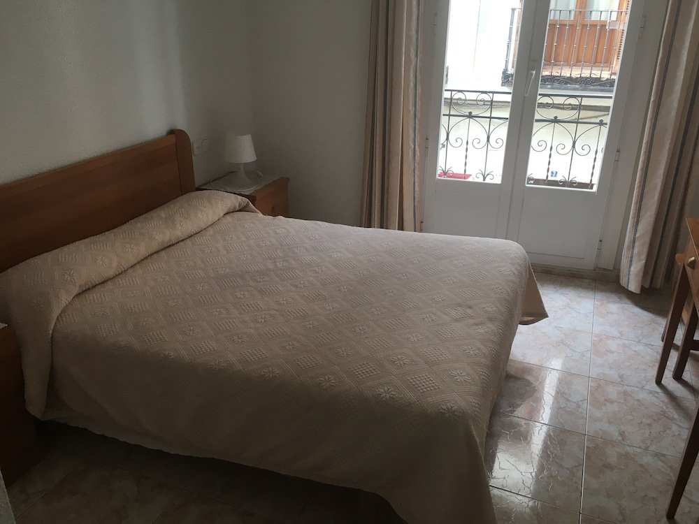 Фото Hostal Casanova