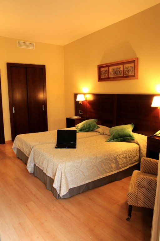 Фото Hotel Cervantes