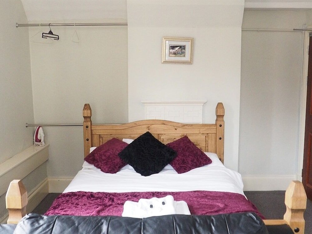 Фото The Bear Marlborough