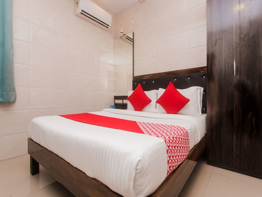Фото Oyo 7481 Hotel Plaza
