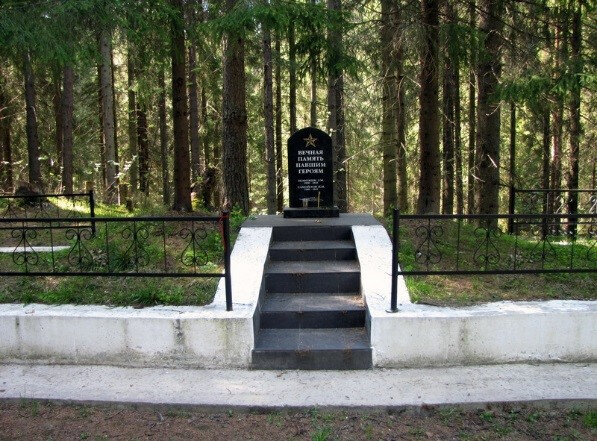 Памятник, мемориал Братская могила, Санкт‑Петербург и Ленинградская область, фото