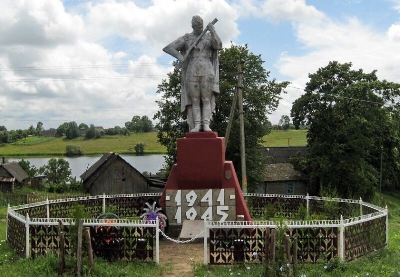 Monument, memorial Погибшим солдатам, Vitebsk District, photo