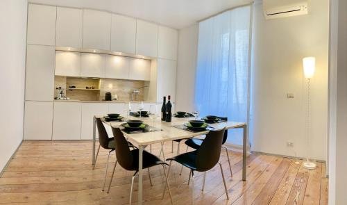 Фото Milan City Chic