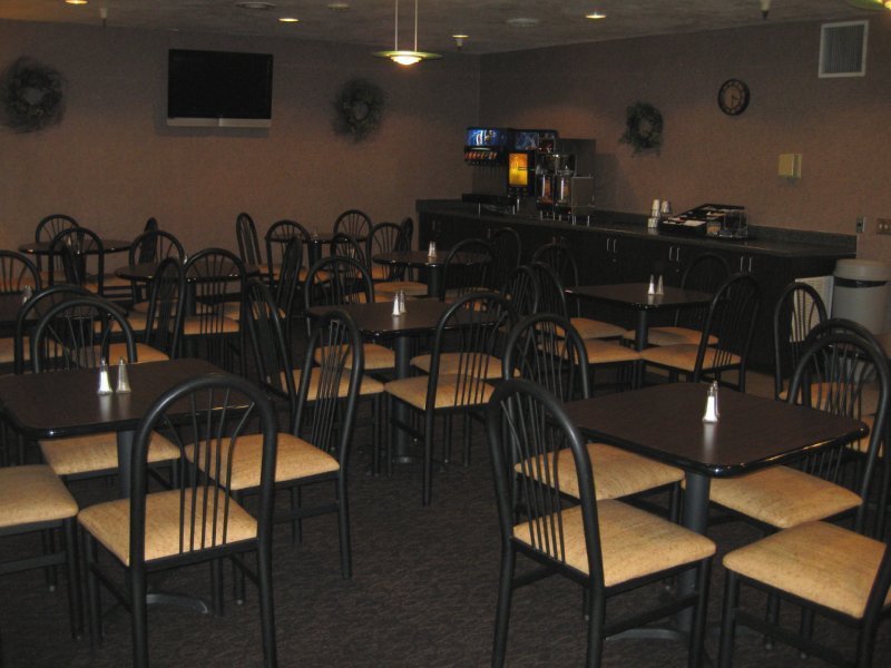 Фото La Quinta Inn & Suites by Wyndham Logan