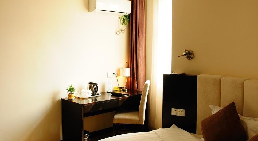 Фото Shanghai Joyful Star Chenyang Hotel