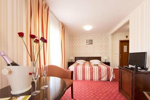 Гостиница Hotel Brilliant Plaza
