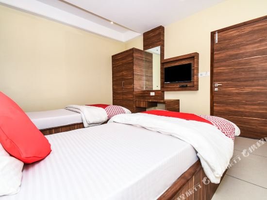 Фото Oyo 23571 Jai Bhawani