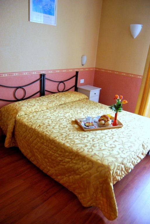 Фото Hotel Cantoria