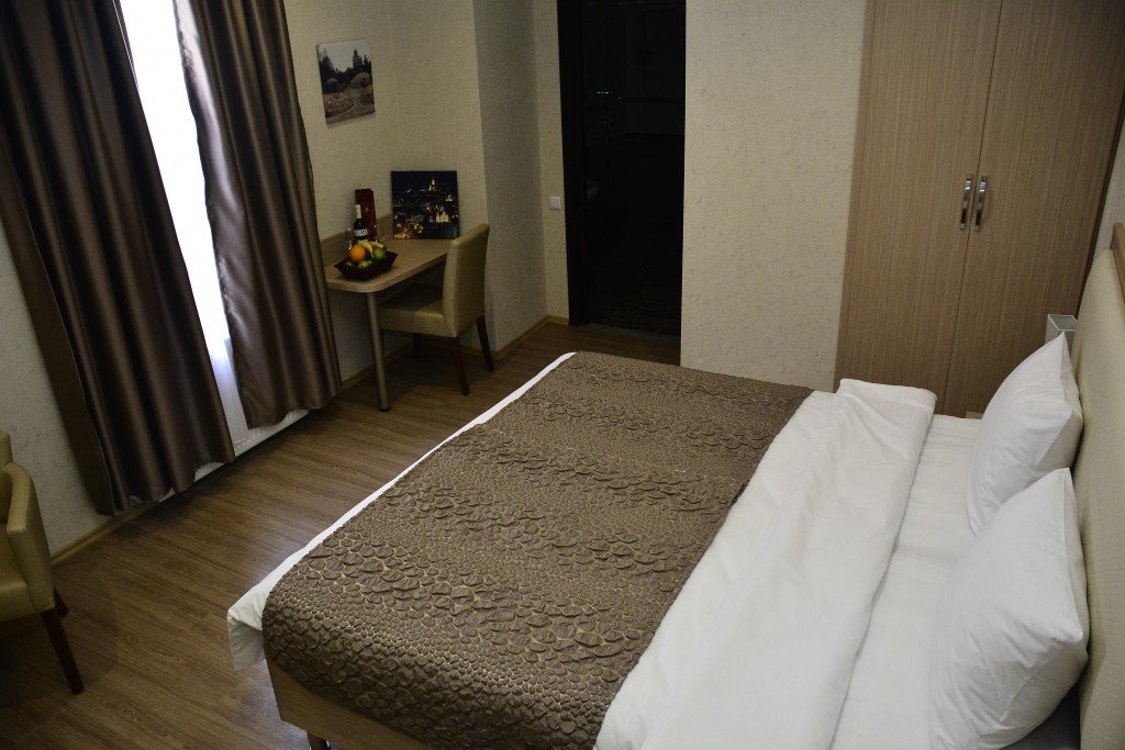 Фото Rustaveli Palace