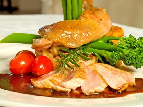 Фото Serendipity Guest House and Restaurant