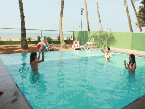 Гостиница Roy Villa Beach Hotel