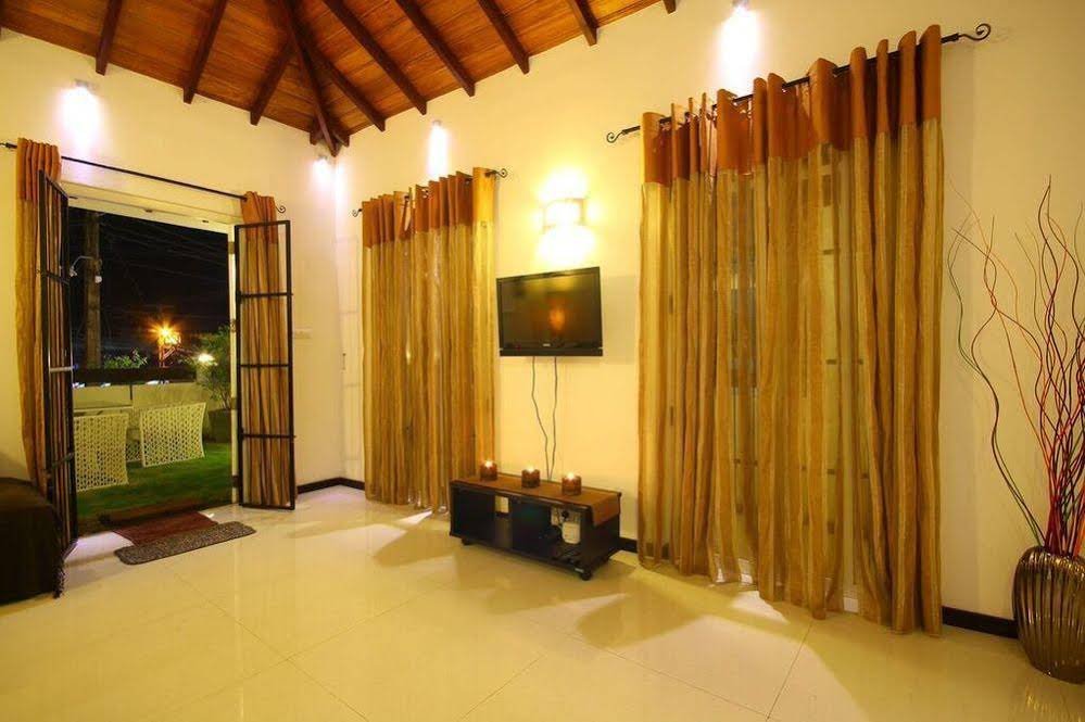 Фото Blue Water Boutique Hotel