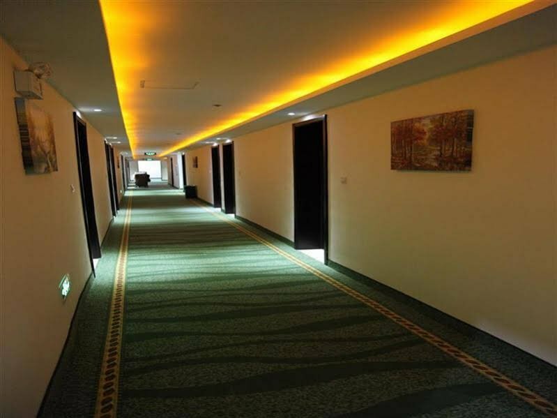 Гостиница GreenTree Alliance Shanghai Minhang Jiaotong University Hotel