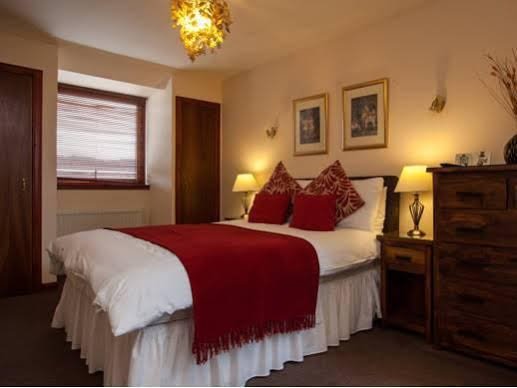 Фото Dunhallin House