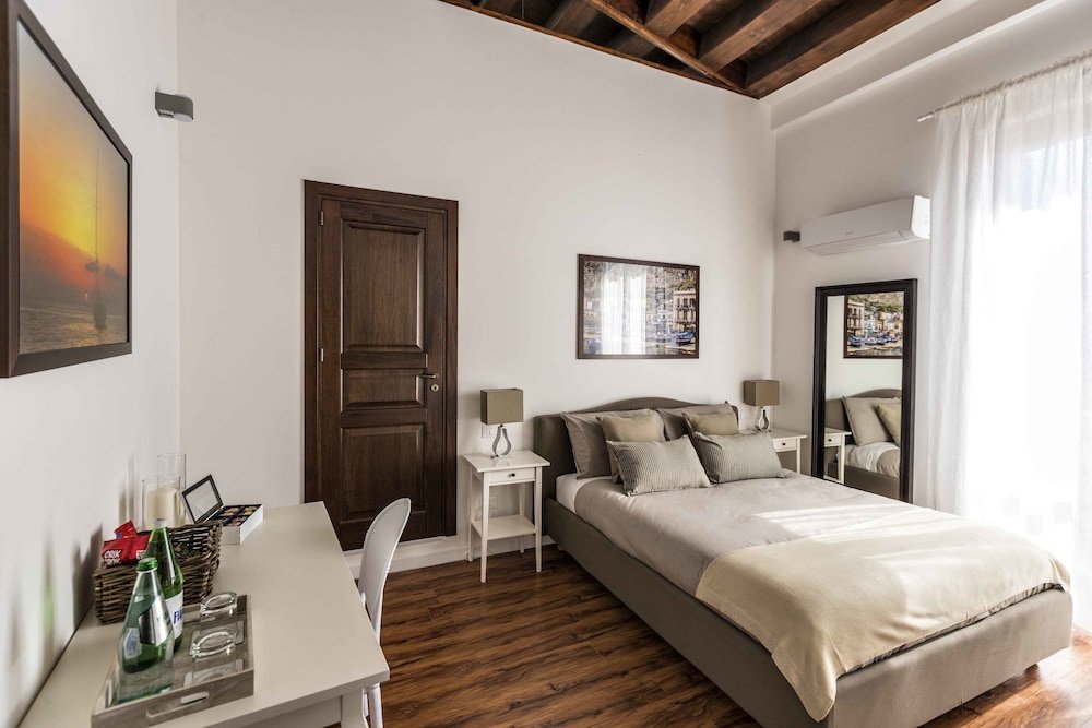 Фото Casa Nostra Luxury Suites