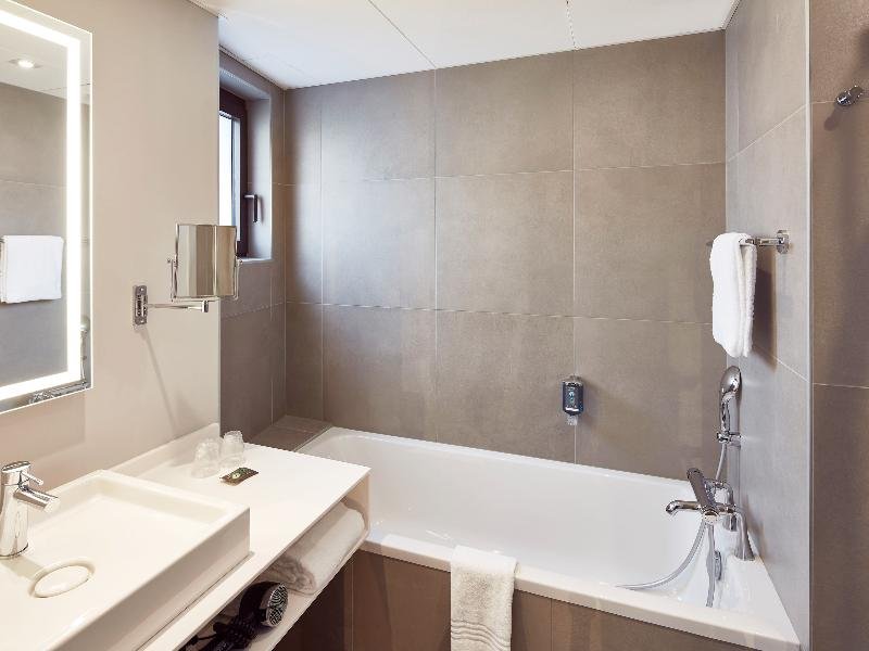 Фото Mercure Colmar Champ De Mars