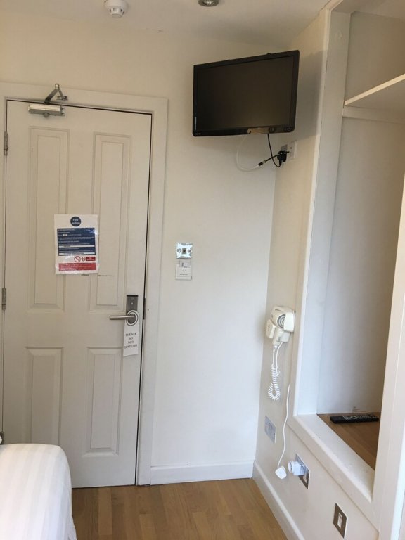 Фото 23 Matheson Road