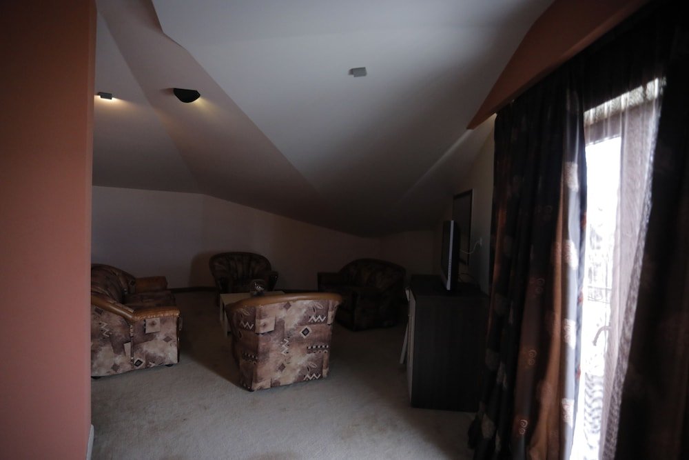 Фото Hotel 1 Maji