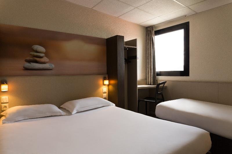 Фото The Originals City, Hôtel Clermont-Ferrand Sud Aubière