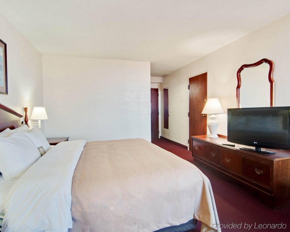 Фото Comfort Inn Blacksburg University Area